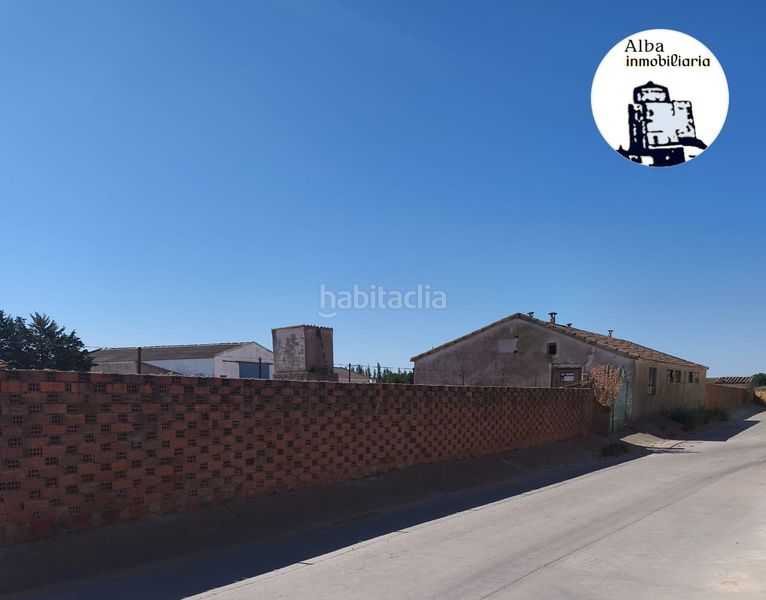 Foto a642c354-a0e7-4e01-bbe1-3988ed8ec9bf. Area edificabile industriale in calle arrabal del sextil 4 in Valdecarros
