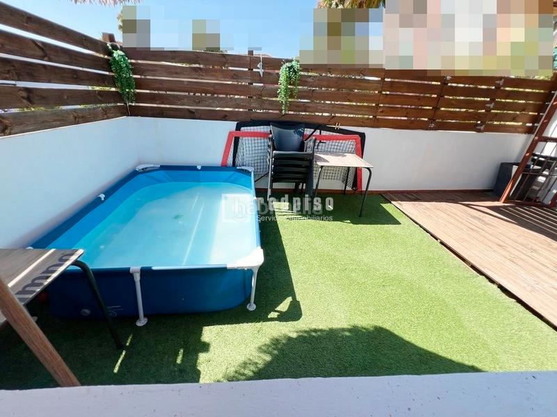 Foto e439845c-fdf8-4354-aedb-85780a28a81b. Casa in El Palo Málaga