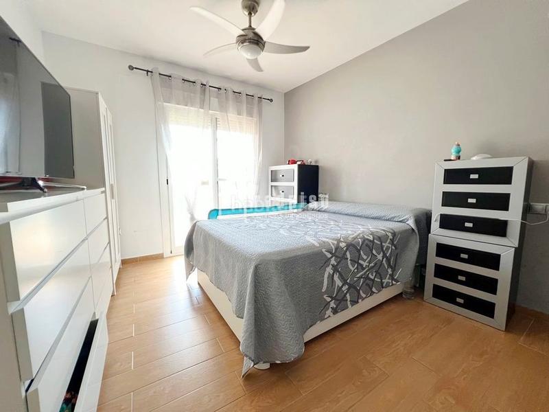 Foto f285d9b4-d61b-4abe-a085-f7b854dd2782. Casa in El Palo Málaga