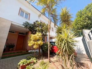 Xalet  Abogado victoriano frias. Piso en el palo, malaga