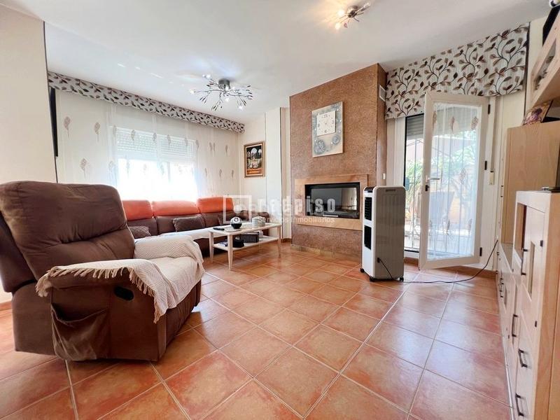 Foto 0887cc62-b110-44e0-90fc-b5c1decd1597. Chalet con parcheggio piscina in Añoreta Golf - Paraíso del Sol Rincón de la Victoria