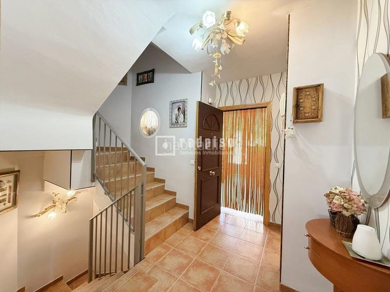 Foto 27db9324-cb46-49c3-a0ed-ce27aeb411f6. Chalet con parcheggio piscina in Añoreta Golf - Paraíso del Sol Rincón de la Victoria