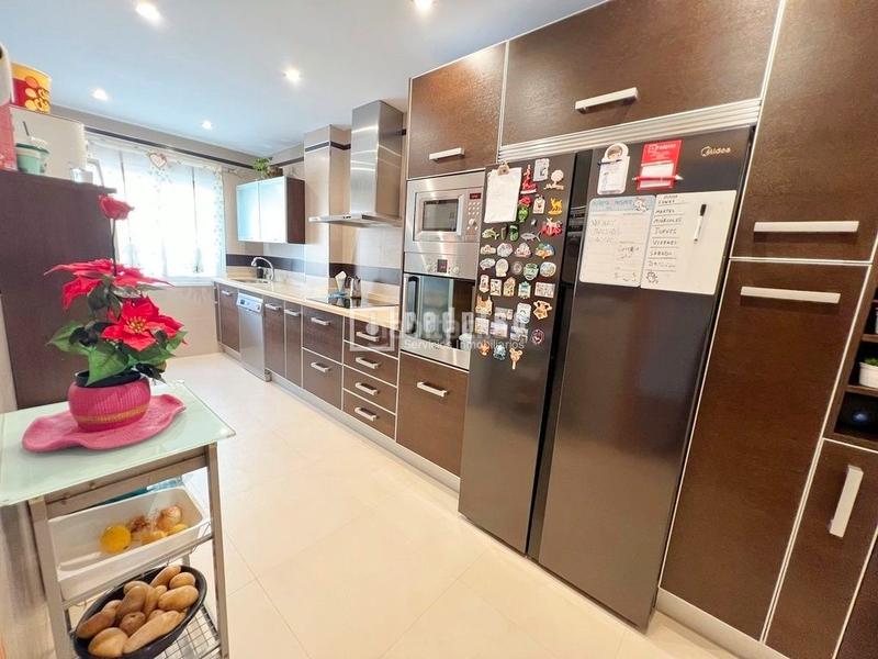 Foto 74b77223-ee07-4577-b189-f79b4f9bb3f2. Chalet con parcheggio piscina in Añoreta Golf - Paraíso del Sol Rincón de la Victoria