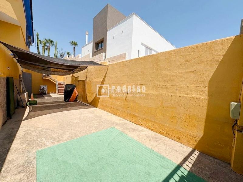 Foto ddd47836-ce26-4b22-8f58-e15d39c14db4. Xalet amb aparcament piscina a Cotomar Rincón de la Victoria