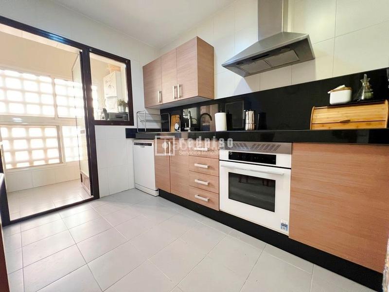 Foto 41812689-55b9-48b0-8ffa-3a720285391a. Chalet  adosado , malaga en Chilches