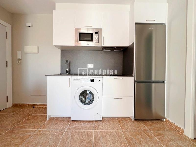 Foto b0b47715-8c48-4d57-8dfa-8b5db3a447e7. Piso  en El Palo, malaga en El Palo Málaga