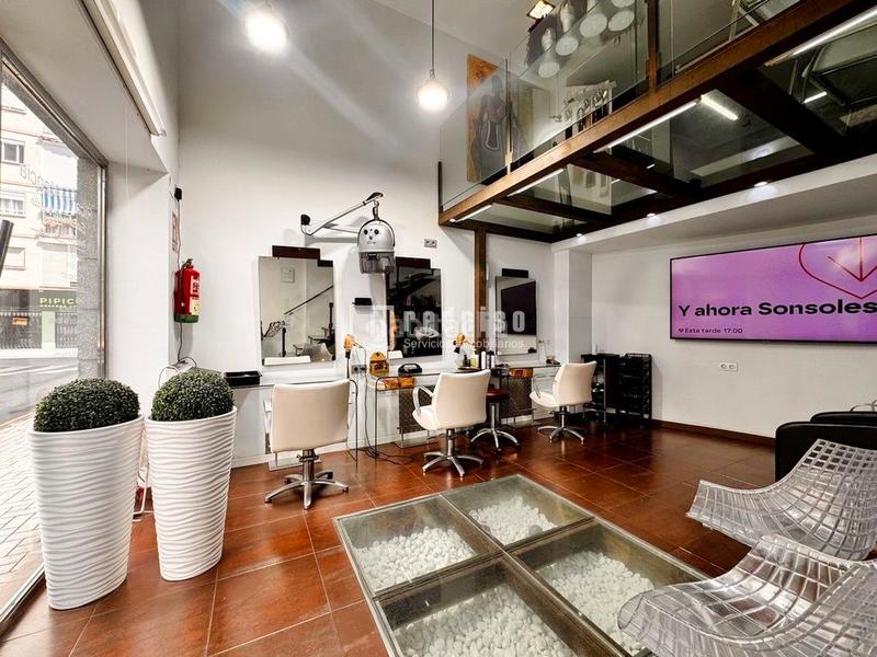 Foto afcd1843-f5b7-4bdd-bf15-83b29b875c71. Geschäftsraum in El Palo Málaga