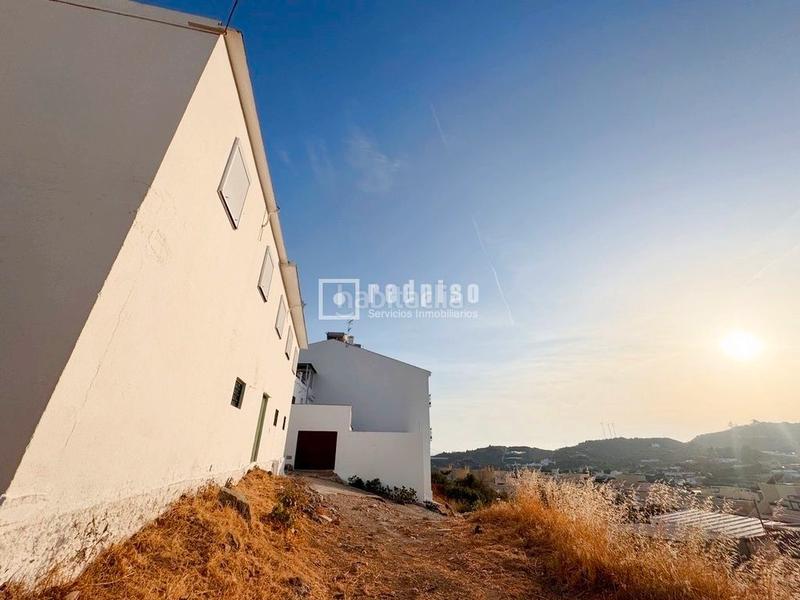 Foto 80ab61a7-a4f7-4c9f-8e4f-bd8d9be63a3b. Casa a Torrox pueblo Torrox