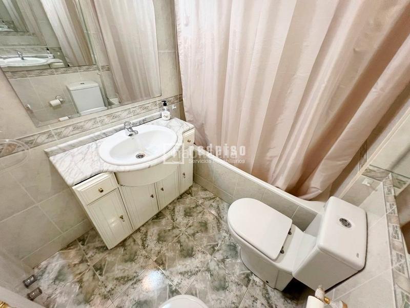 Foto b98ad864-aeae-4296-b0cb-e30dad774703. Appartamento con parcheggio in Pedregalejo - Morlaco Málaga