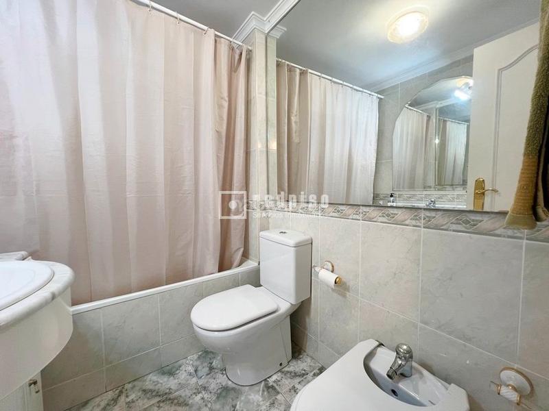 Foto d5c62cff-d6f5-47fb-9dd5-19a376f98750. Appartamento con parcheggio in Pedregalejo - Morlaco Málaga