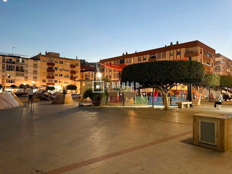 Foto bb6cfbba-3daf-4aa3-9660-a0bbb312ecd2. Alquiler piso alquiler de piso en rincon de la victoria, malaga en Rincón de la Victoria