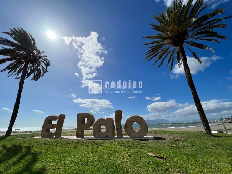 Foto 5de8f4b5-9fb4-46ba-9832-e12f7fb6e934. Casa a El Palo Málaga