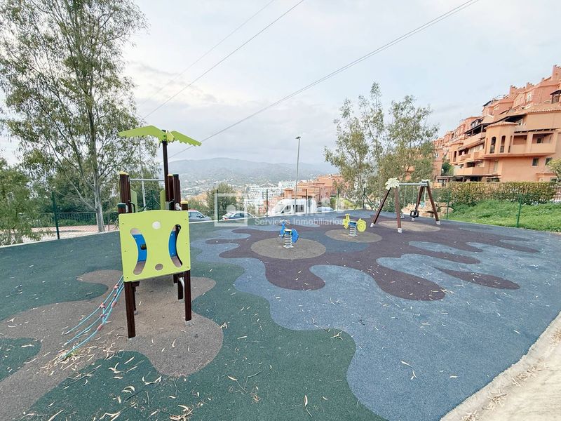 Foto 0dd487ac-95d0-4416-bede-64e47a999a1f. Pis amb aparcament a Lo Cea Rincón de la Victoria