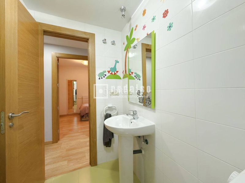 Foto bd8fa885-fcb7-4449-b9eb-3b16b232ab3e. Pis amb aparcament a Lo Cea Rincón de la Victoria