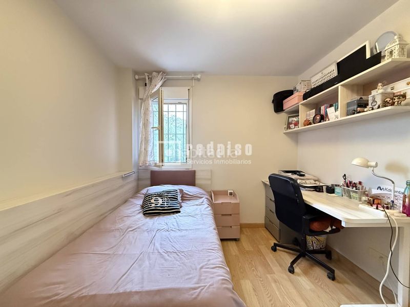 Foto cf0034ff-cfdf-4584-95cd-e8625e2f7847. Pis amb aparcament a Lo Cea Rincón de la Victoria