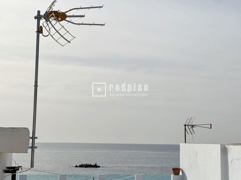 Foto c9b0c5df-2e73-436a-86a0-34932af24799. Edifici a La Cala del Moral Rincón de la Victoria