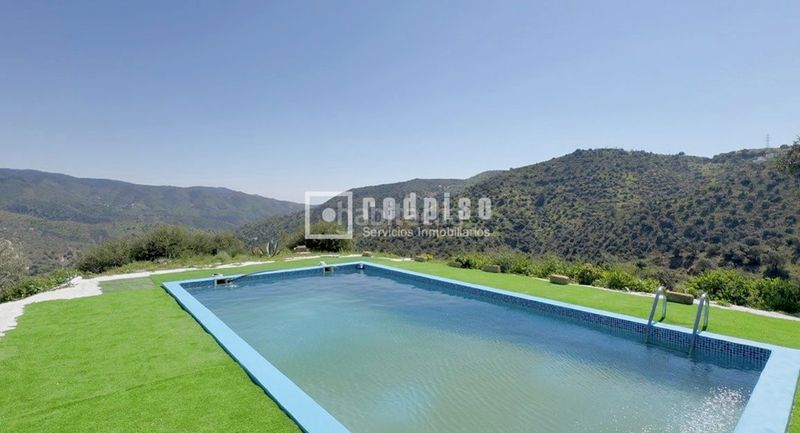 Foto ab560e98-b6ae-4a35-8040-7401299cf3e3. Casa a Olías Málaga