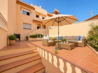 Xalet  De la hacienda condemar. Chalet en chilches, malaga