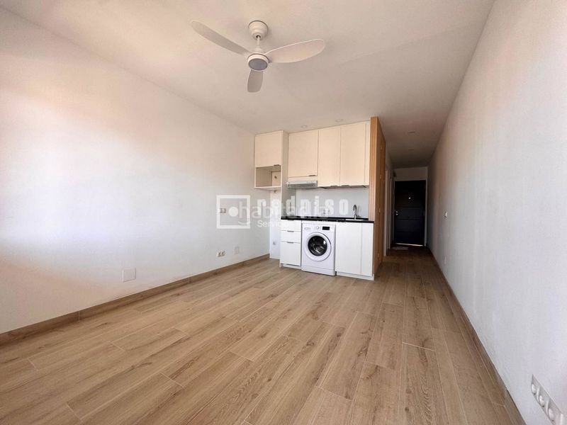 Foto 6d0f5b18-4818-4420-8cb8-4e7df1cab5c3. Apartament a Pedregalejo - Morlaco Málaga