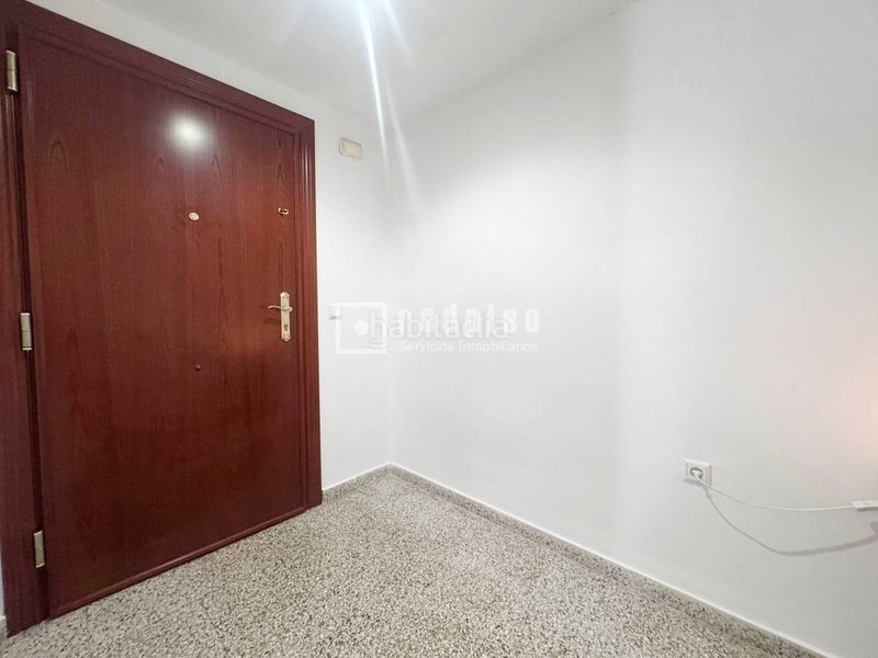 Foto f3e63337-6230-478e-8666-2a4e255713a0. Pis a El Palo Málaga