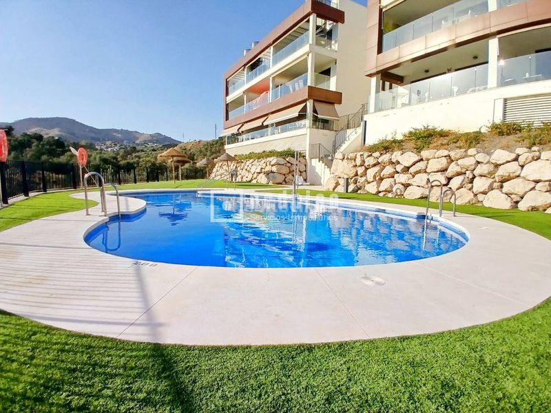 Foto ee8e50b9-749c-48e1-92d4-921255b871c7. Lloguer pis amb aparcament piscina a Benajarafe