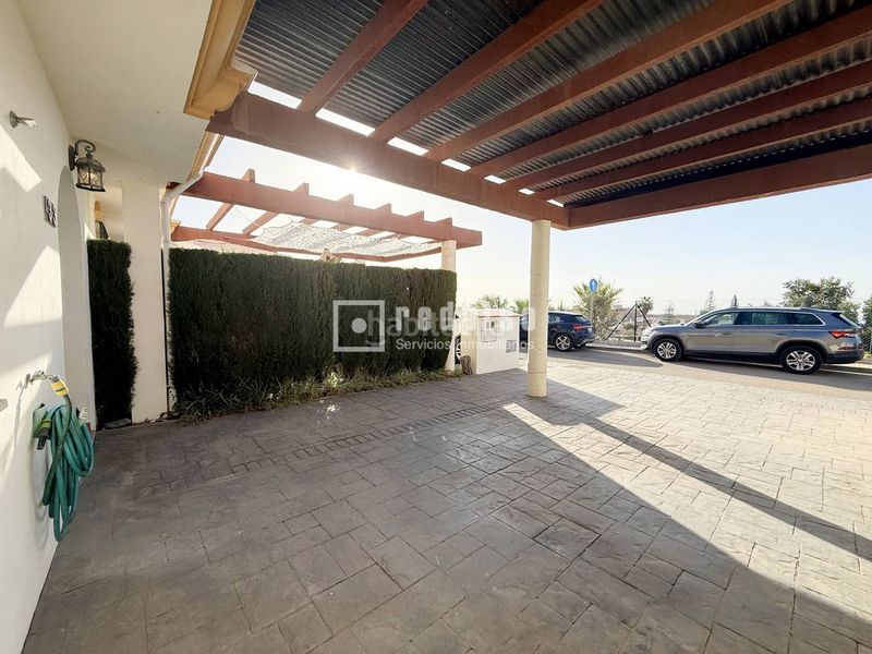 Foto b0a96df0-57e3-41aa-bb37-d460e044754b. Chalet con piscina in Añoreta Baja Rincón de la Victoria