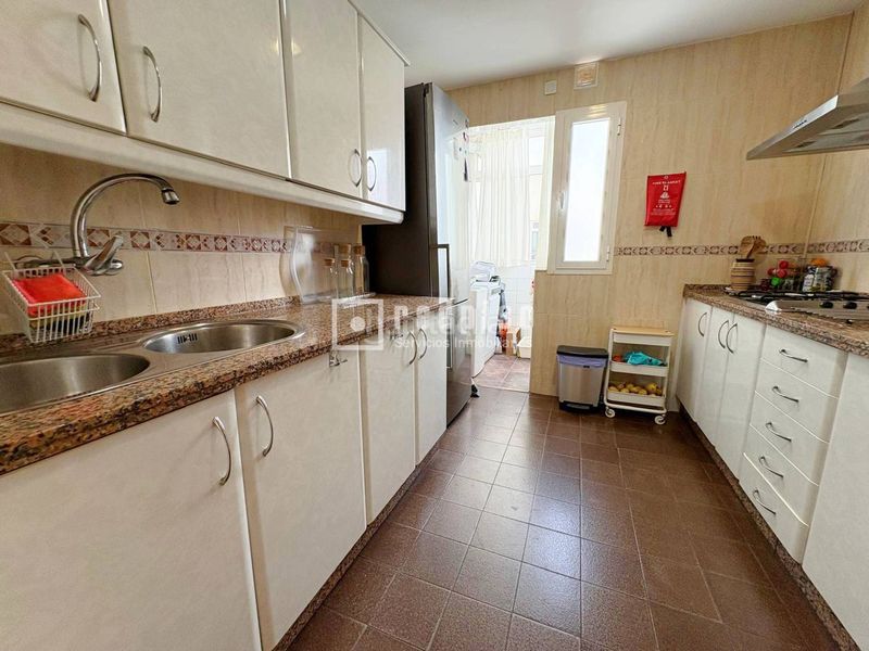 Foto 41670bd9-9a5d-4504-9d7a-b3ad7a6a6568. Rent flat with parking in El Palo Málaga