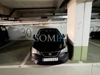 Car parking in Santa Maria de Palautordera. Fàcil acceso