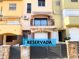 Casa  Carrer diputació. Totalmente equipada y ubicada en zona hospital