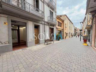 Location Local commercial  Carrer major. Céntrico y funcional