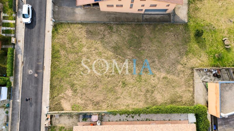 Foto 18d969fe-048a-4a88-9b47-b7806b0882de. Terreno residencial parcela urbana edificable plana en Campins