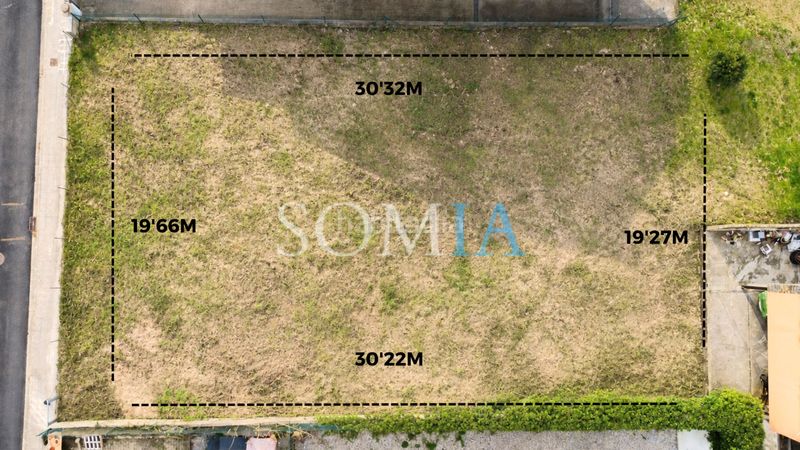 Foto 73951379-5382-4103-9bbf-700abd00c143. Terreno residencial parcela urbana edificable plana en Campins