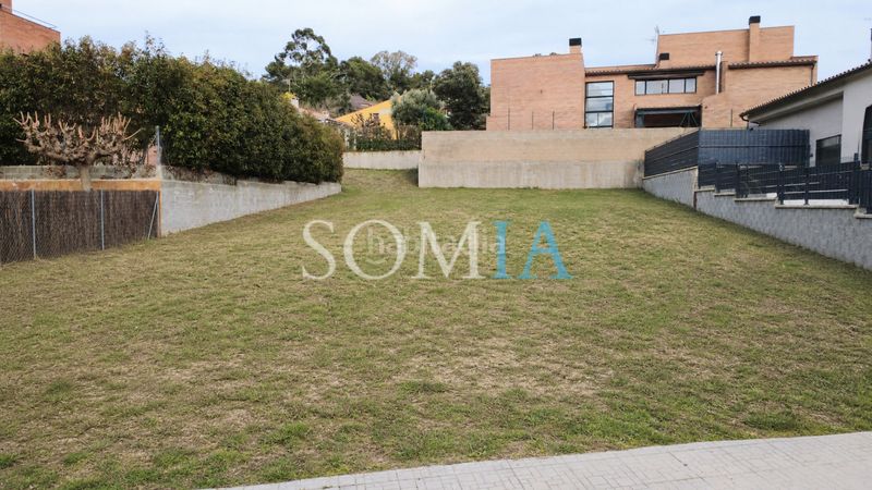 Foto b26778bd-21ed-4685-bed3-b348016d3924. Terreny residencial a Campins