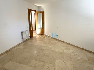 Pis a Sant Celoni. Planta baja con plaza aparcamiento