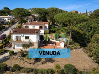 Casa a Riells i Viabrea. Practica con luminosidad