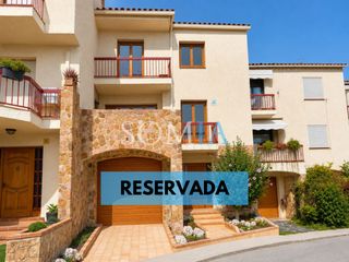 Casa adossada a Sant Celoni. Ubicaci�n ideal