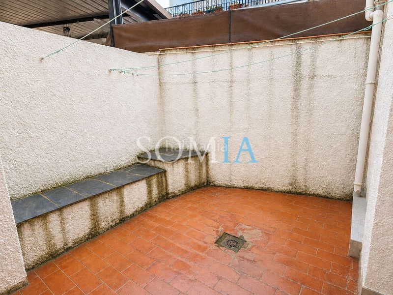 Foto bfb310c0-318e-4b8d-b24d-d5552106d609. Casa adossada amb xemeneia calefacció aparcament a Sant Celoni
