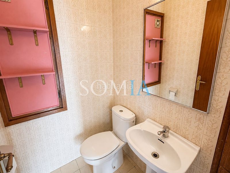 Foto c0218ee5-36bb-477c-95d4-612591ef9262. Casa adossada amb xemeneia calefacció aparcament a Sant Celoni