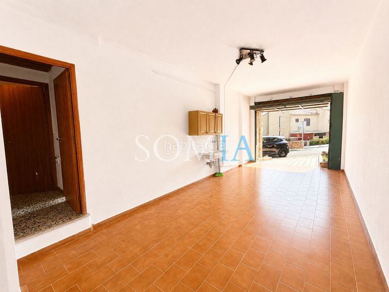 Foto e1235c3f-c827-4121-b883-5db31f83dc9d. Casa adossada amb xemeneia calefacció aparcament a Sant Celoni