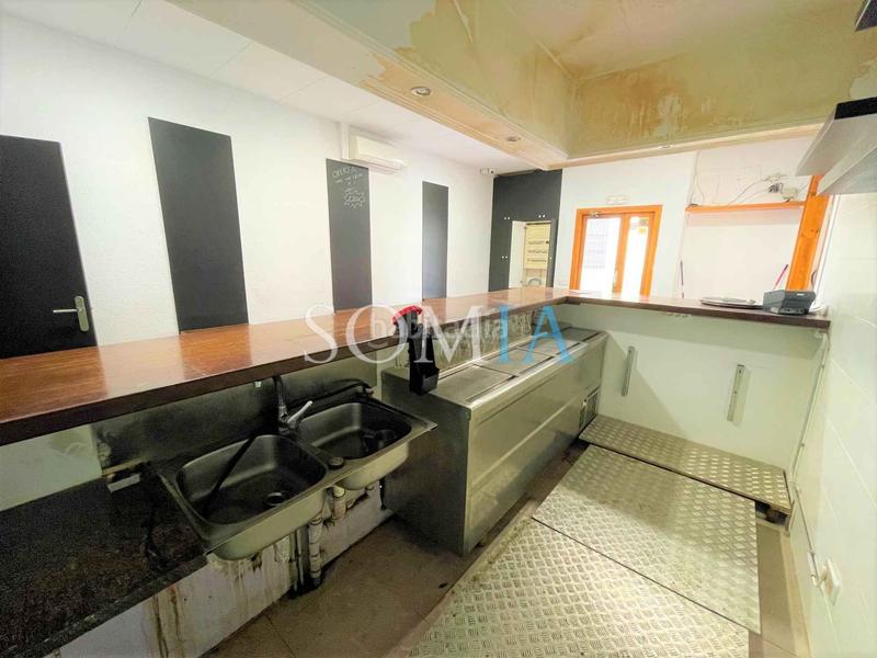 Foto 2f3ac19d-bce2-419a-b436-e5d3d07e2773. Local comercial esquinero en el centro con opción de cambio a vivienda en Santa Maria de Palautordera