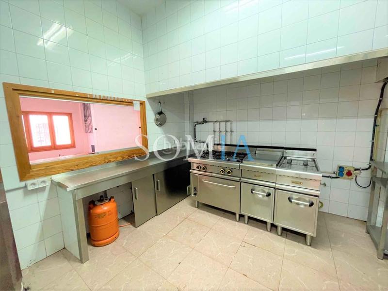 Foto a5f6a456-1106-45d7-83a5-61765ea603e3. Local comercial esquinero en el centro con opción de cambio a vivienda en Santa Maria de Palautordera