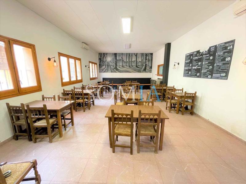 Foto ebf64b32-fe16-494a-b9fb-2e111b0b8540. Local comercial esquinero en el centro con opción de cambio a vivienda en Santa Maria de Palautordera
