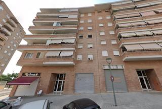Local Comercial  Carrer p-s pere i sant pau. Local comercial  de 134m2 situado en sant pere i sant pau- tarra