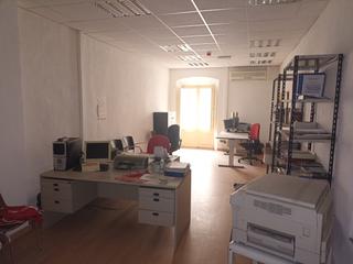 Pis  Rambla vella. Gran piso de 170 m2 en la rambla vella