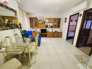 Piso  Torres. Fantástico piso de 4 dormitorios en barrio de la olivereta...