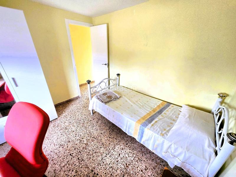 Foto c6cc9831-fea4-4542-b9c3-3367ed0fc25a. Chalet fantástico chalet unifamiliar con piscina privada en masies... en Moncada