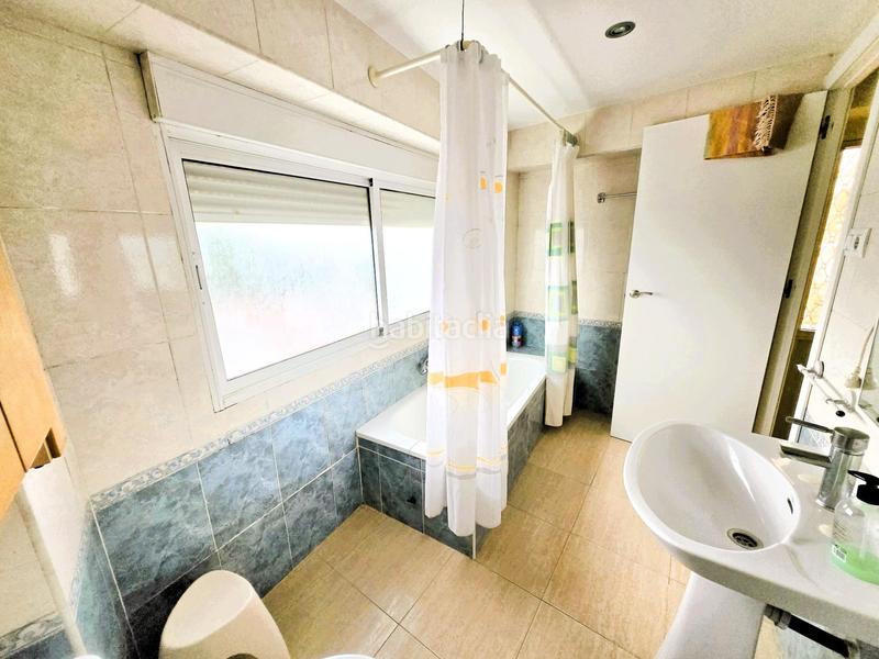 Foto dc4da68e-979b-4068-a2fe-c2c88afdc1fd. Chalet fantástico chalet unifamiliar con piscina privada en masies... en Moncada