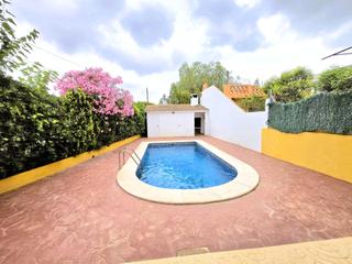 Xalet  118. Fantstico chalet unifamiliar con piscina privada en masies...