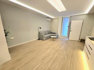Loft  Calle del alcalatén. Fantástico loft para entrar a vivir...