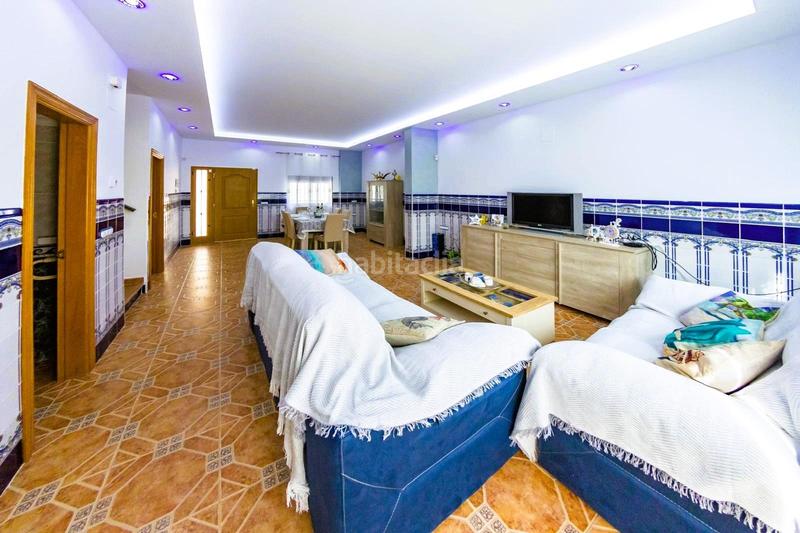 Foto 83759bd5-9b48-412e-80cc-8e972e0bd50c. Haus mit heizung in El Perellonet Valencia